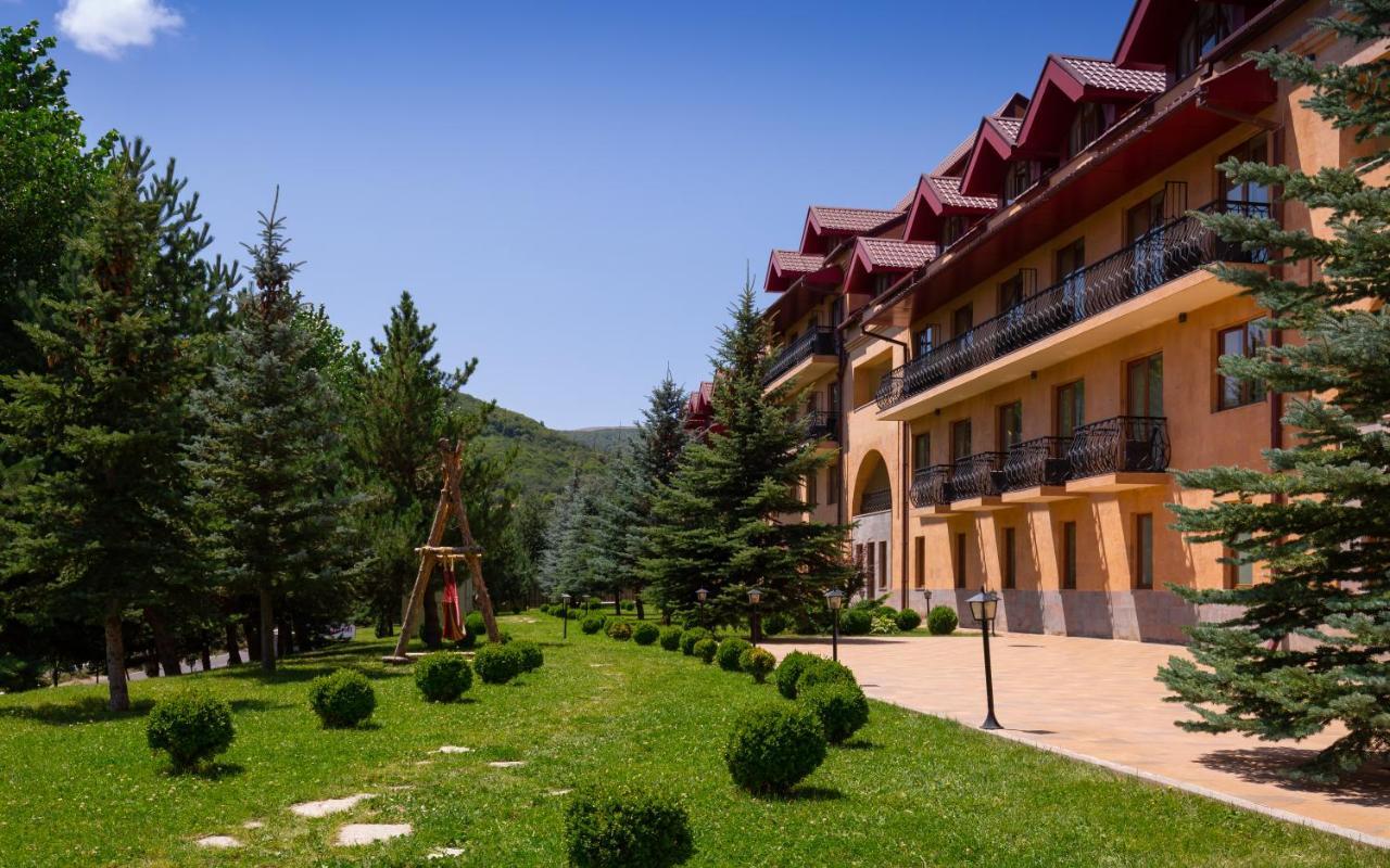 Tsaghkadzor Marriott Hotel Kültér fotó